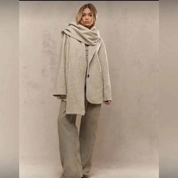 Missguided Jacket & Scarf Set - Picture 5 of 7